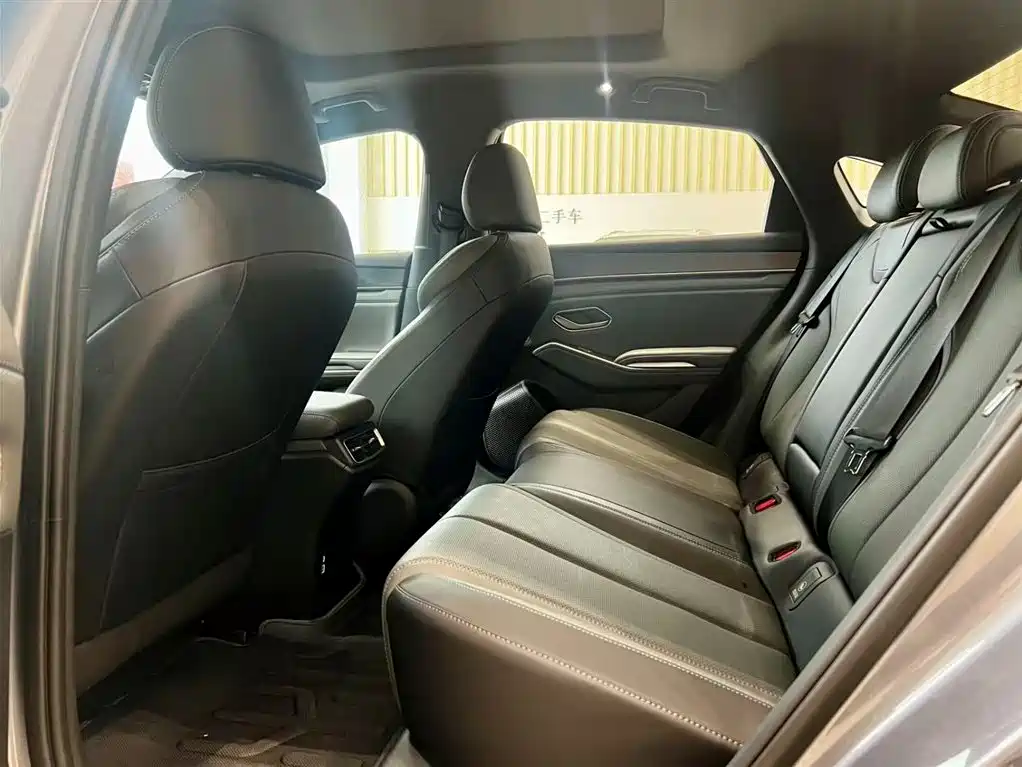 BYD Qin L L 2025 DM-i Smart Drive 120KM