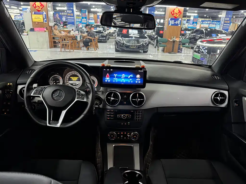 Mercedes-Benz GLK-Class — миниатюра 6