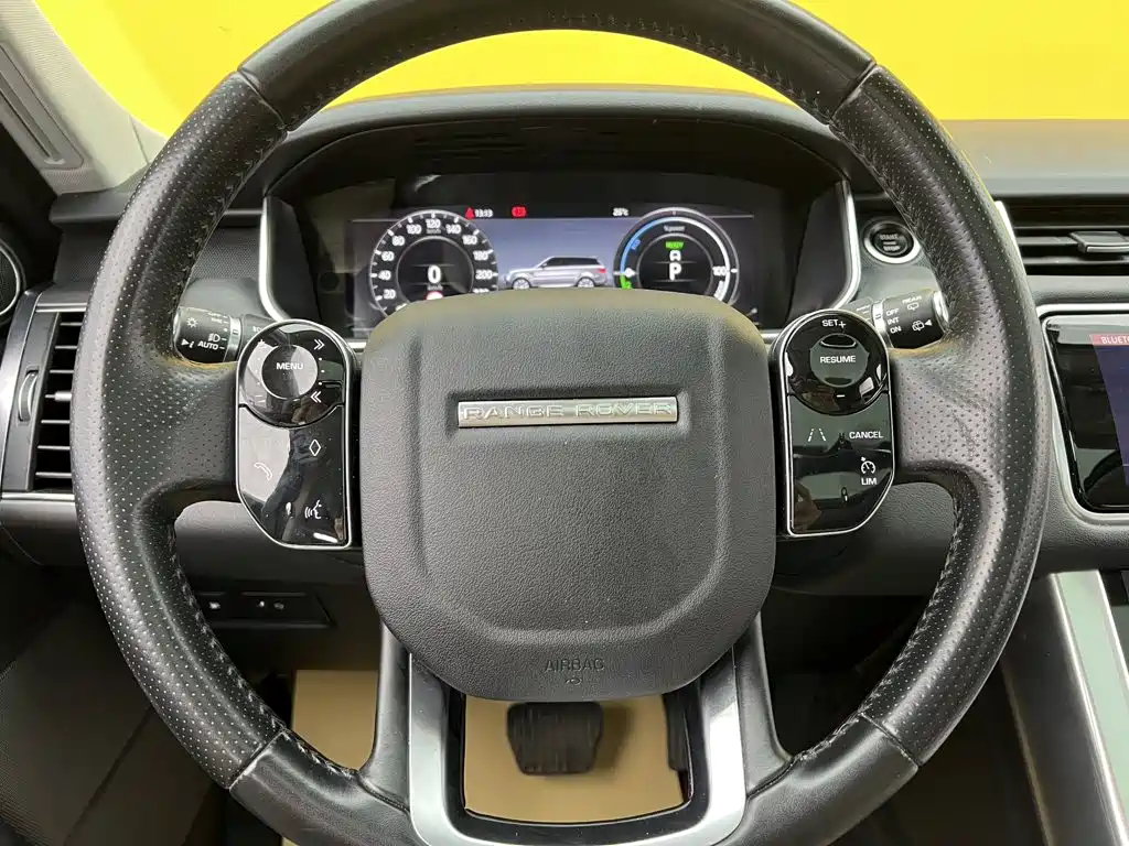 Land Rover Sport PHEV — миниатюра 14