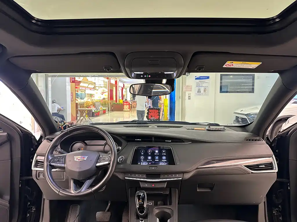 Cadillac XT4 — миниатюра 20