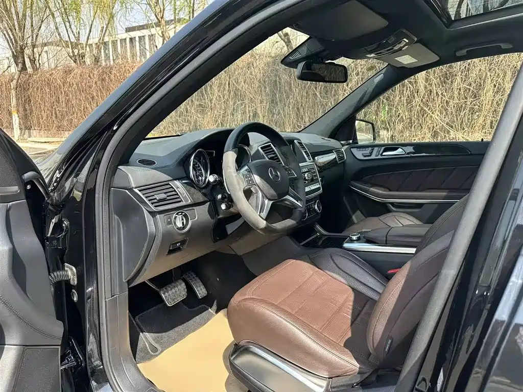 Mercedes-Benz GL-Class AMG — миниатюра 10