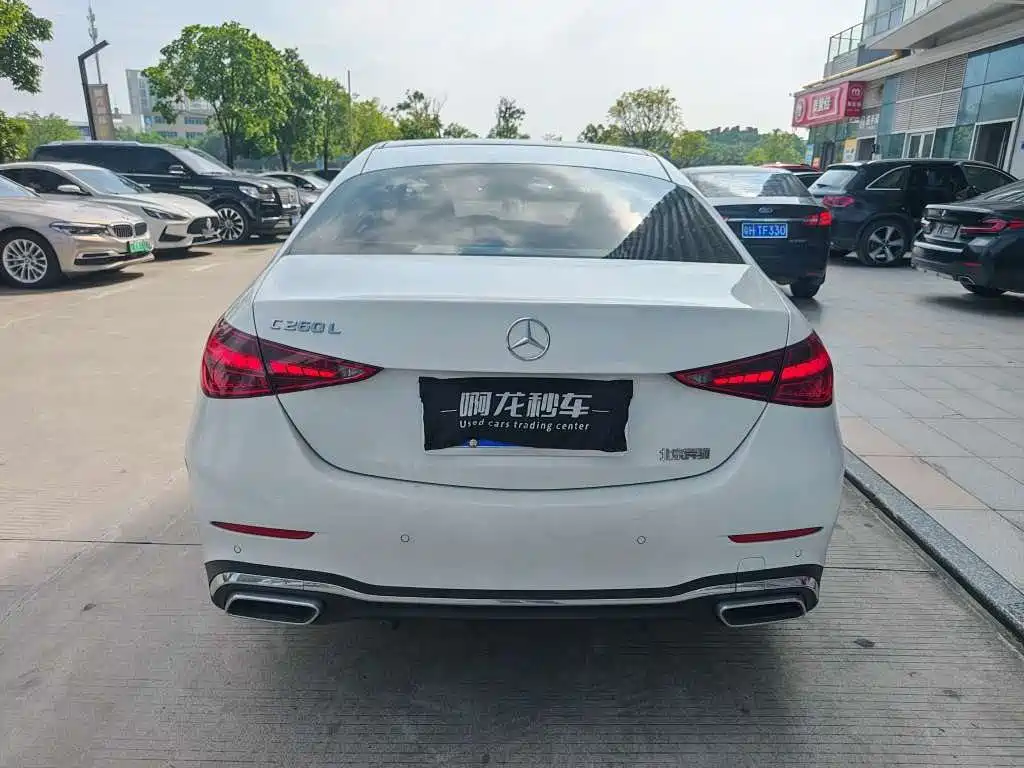 Mercedes-Benz C-Class — миниатюра 9