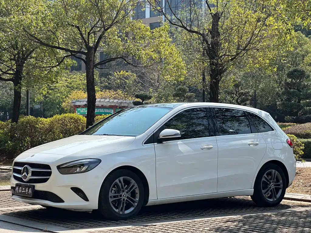 Mercedes-Benz B-Class 2020