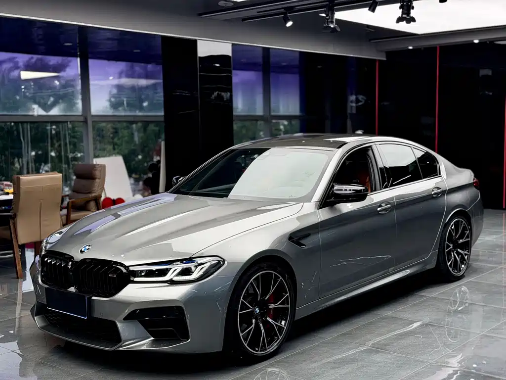 BMW M5