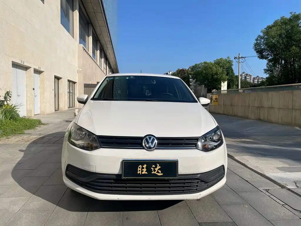 Volkswagen Polo 2018 1.5L AT