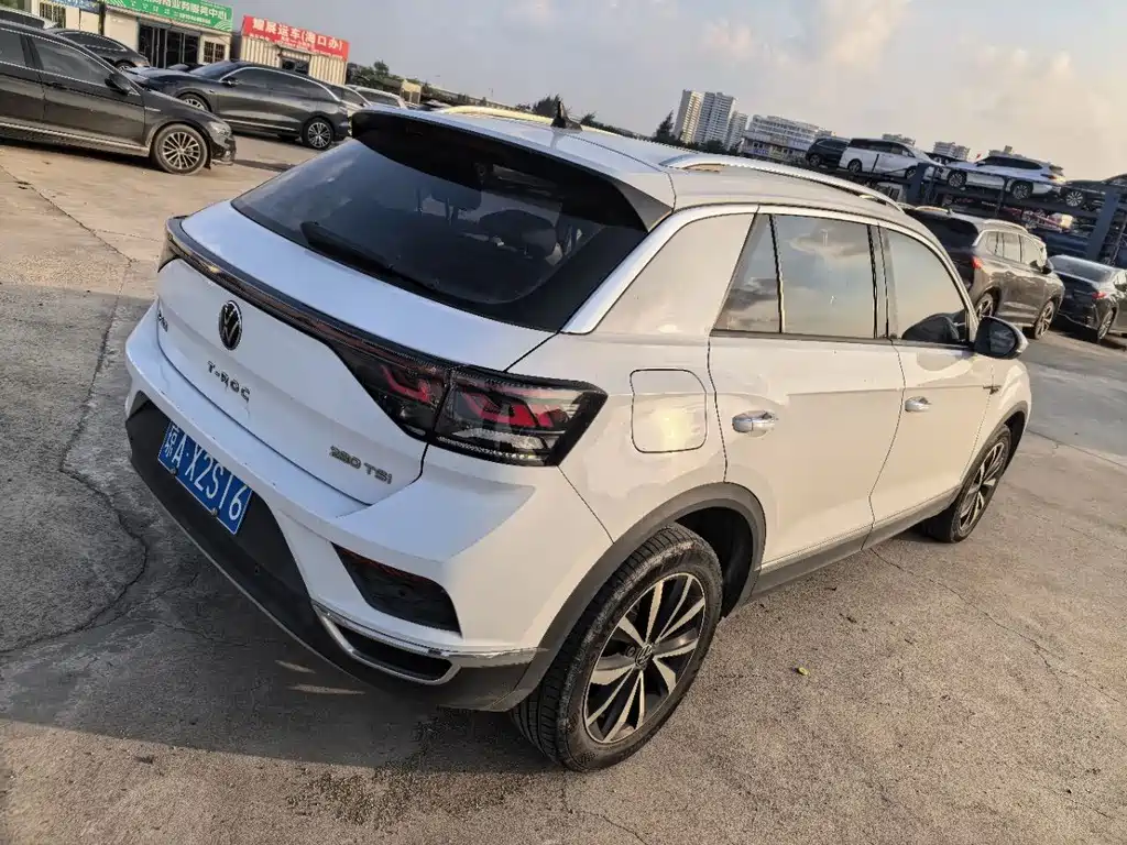 Volkswagen T-Roc — миниатюра 4
