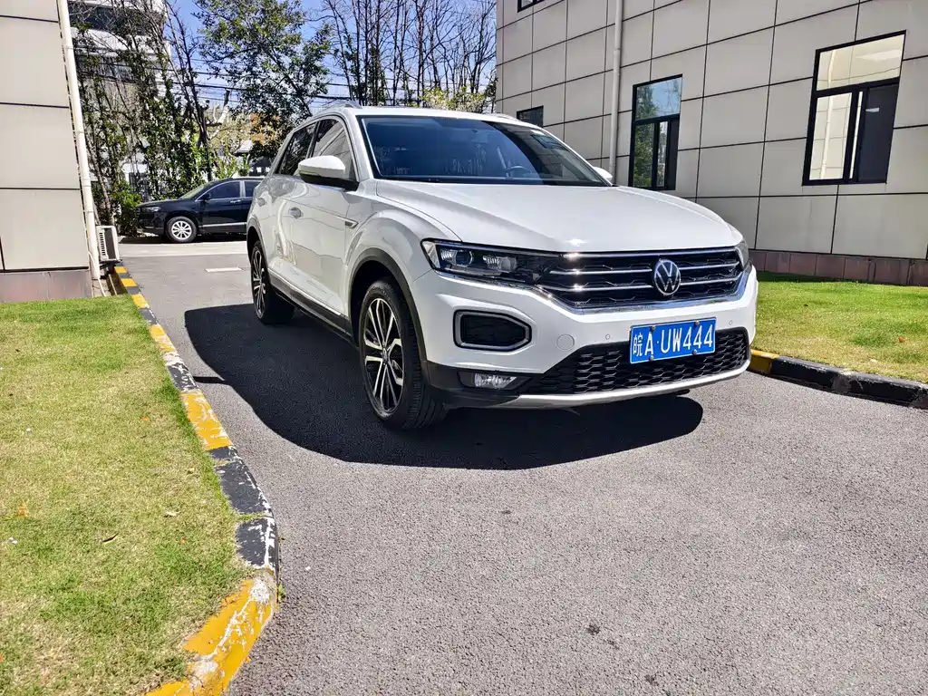 Volkswagen T-Roc — миниатюра 3
