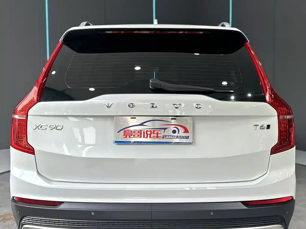 Volvo XC90 — миниатюра 7