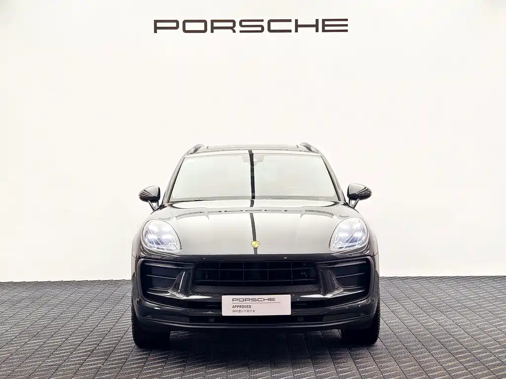 Porsche Macan — миниатюра 2