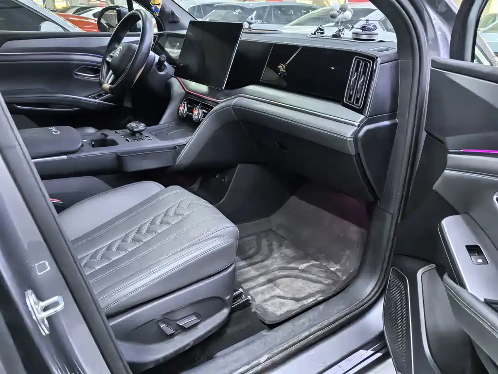 BYD L DM-i — миниатюра 9