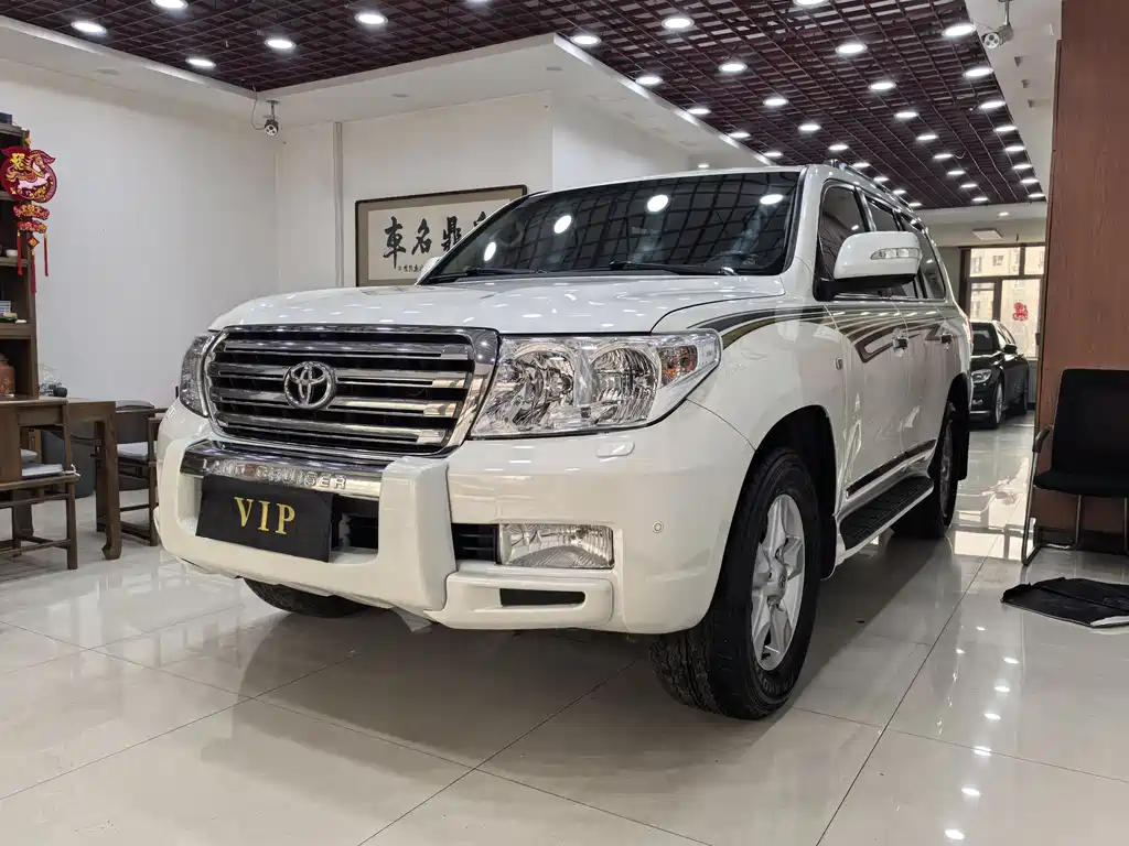 Toyota Land Cruiser 2012