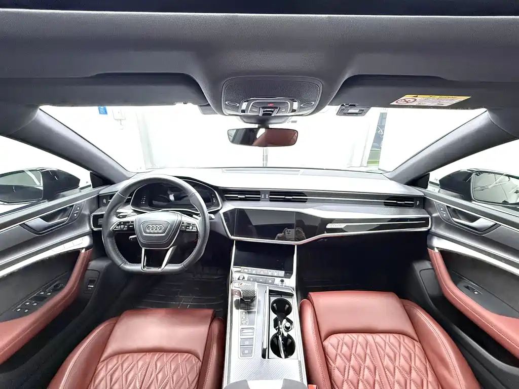 Audi A7L 2024 45 TFSI quattro S-line