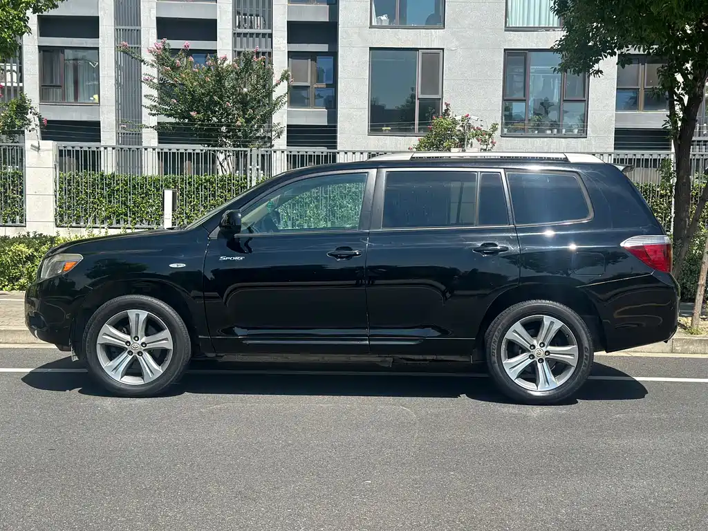 Toyota Highlander — миниатюра 2
