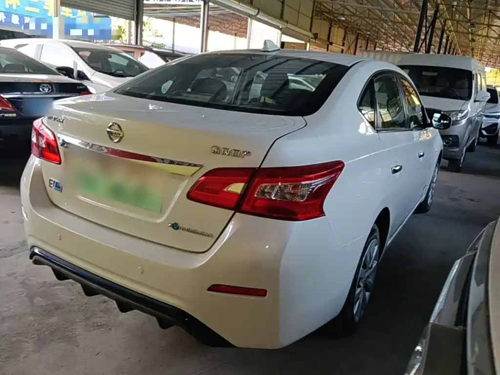 Nissan Sylphy EV — миниатюра 7