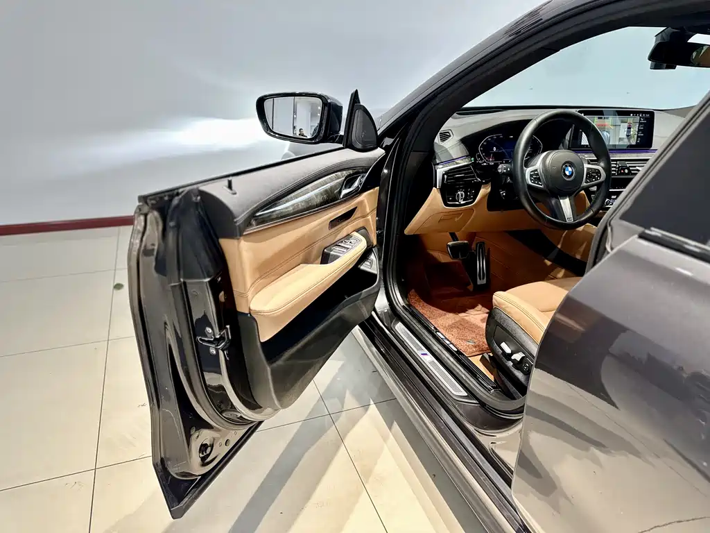 BMW 6 SERIES GT