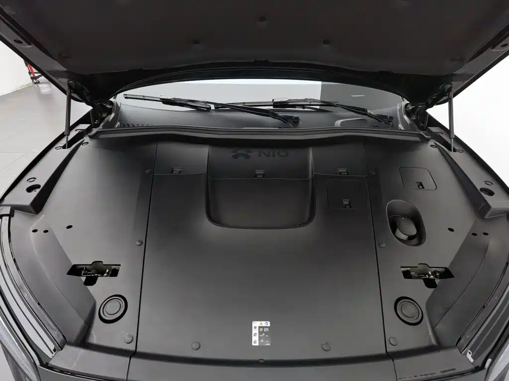 NIO ES6 — миниатюра 6