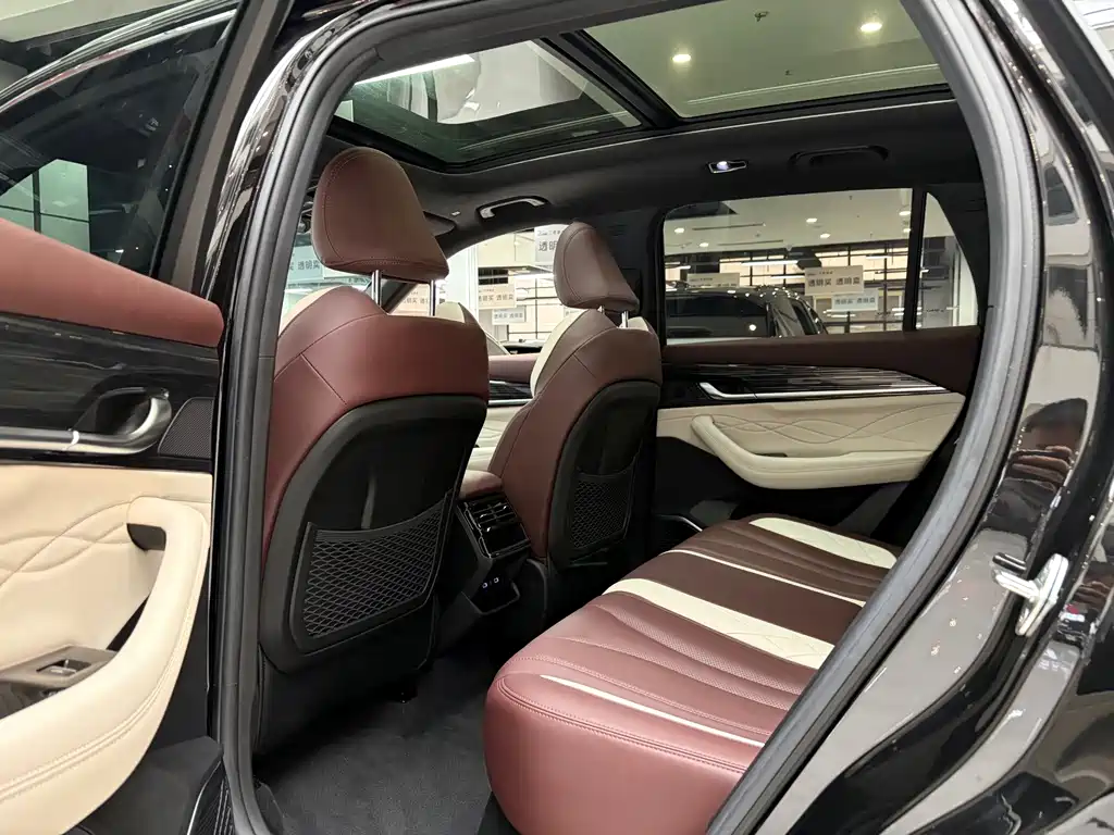 Geely Xingyue L — миниатюра 5