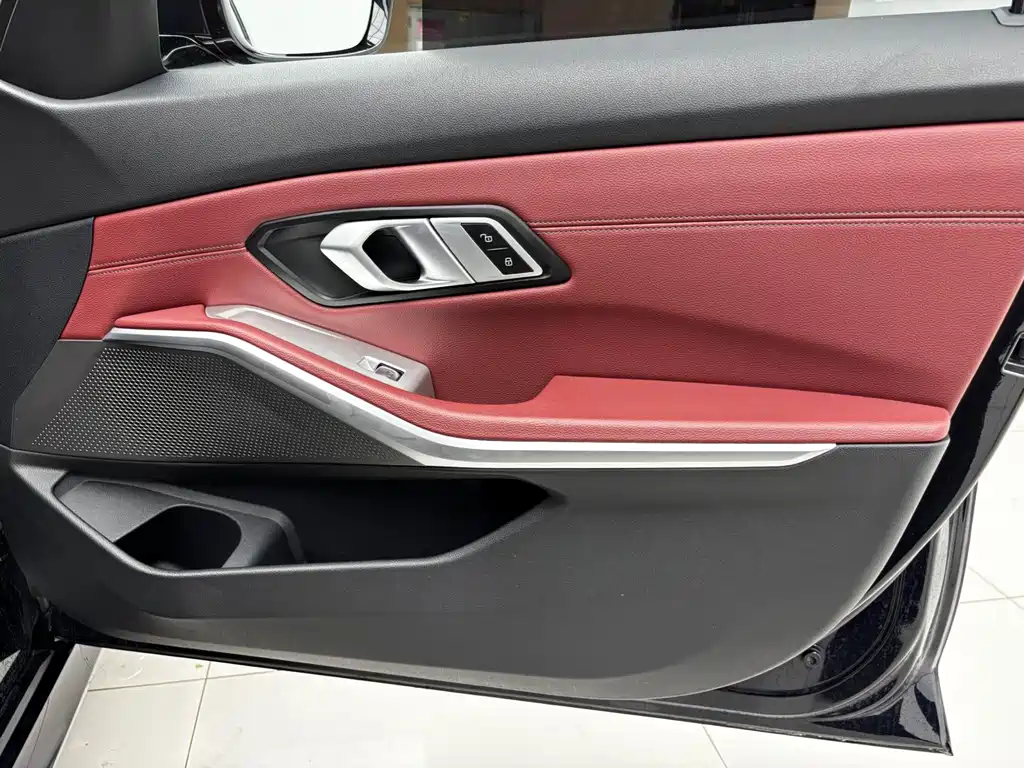 BMW 3 Series — миниатюра 14