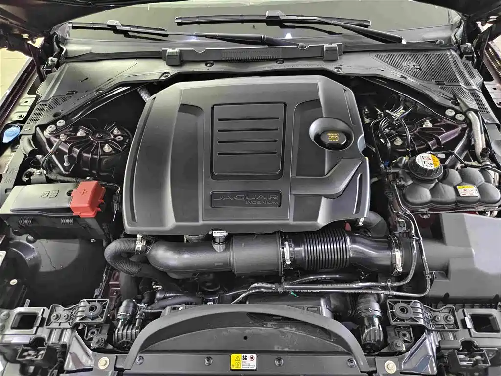 Jaguar XFL — миниатюра 17