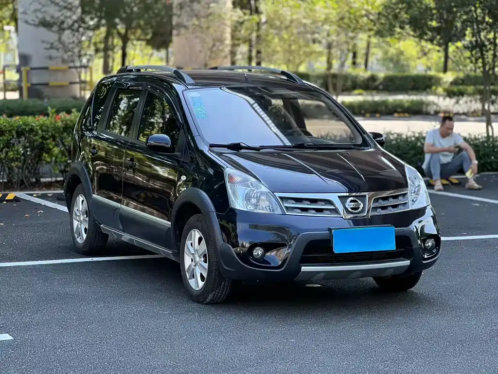 Nissan Livina — миниатюра 4