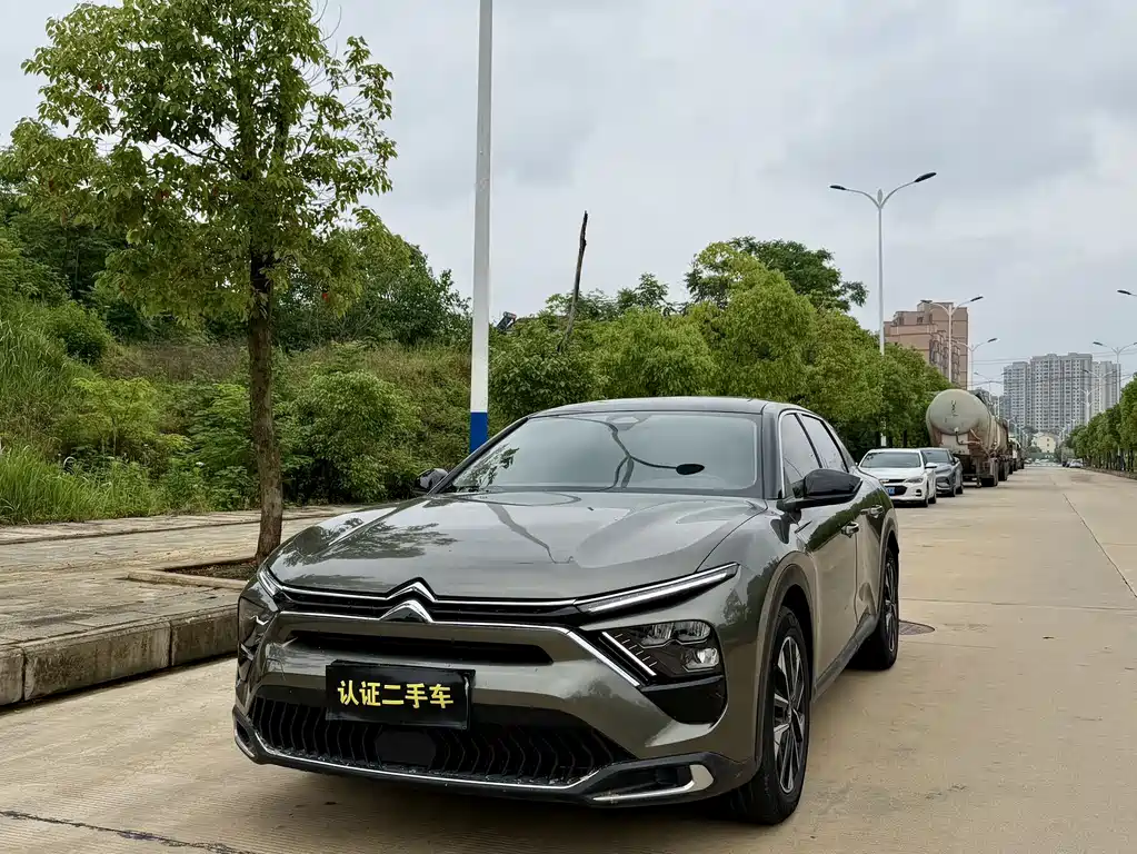 Купить Citroen C5 X
