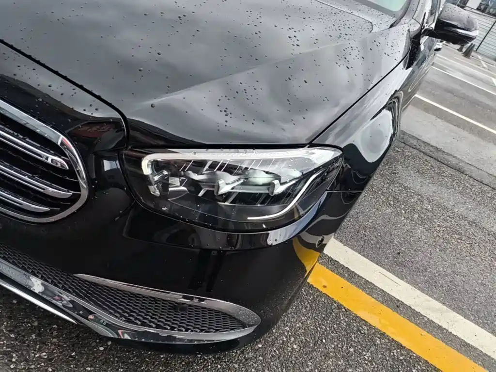 Mercedes-Benz E-Class — миниатюра 24