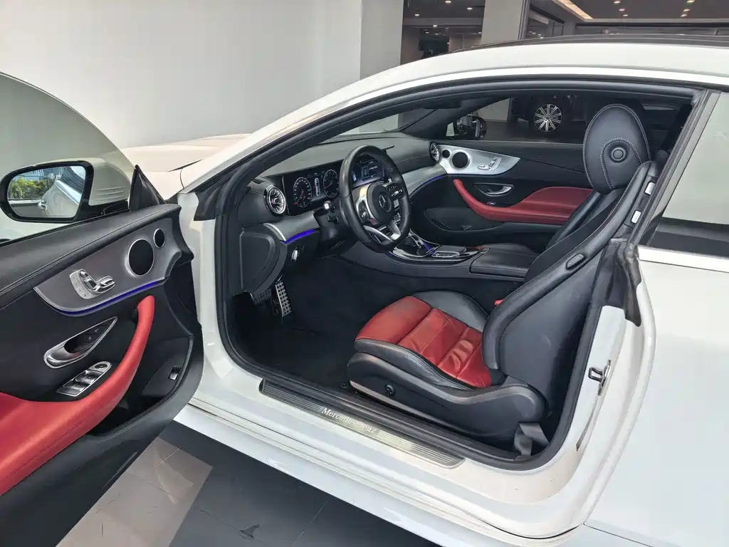 Mercedes-Benz E-Class (Import) — миниатюра 8