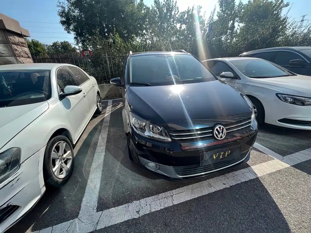 Volkswagen Touran — миниатюра 3