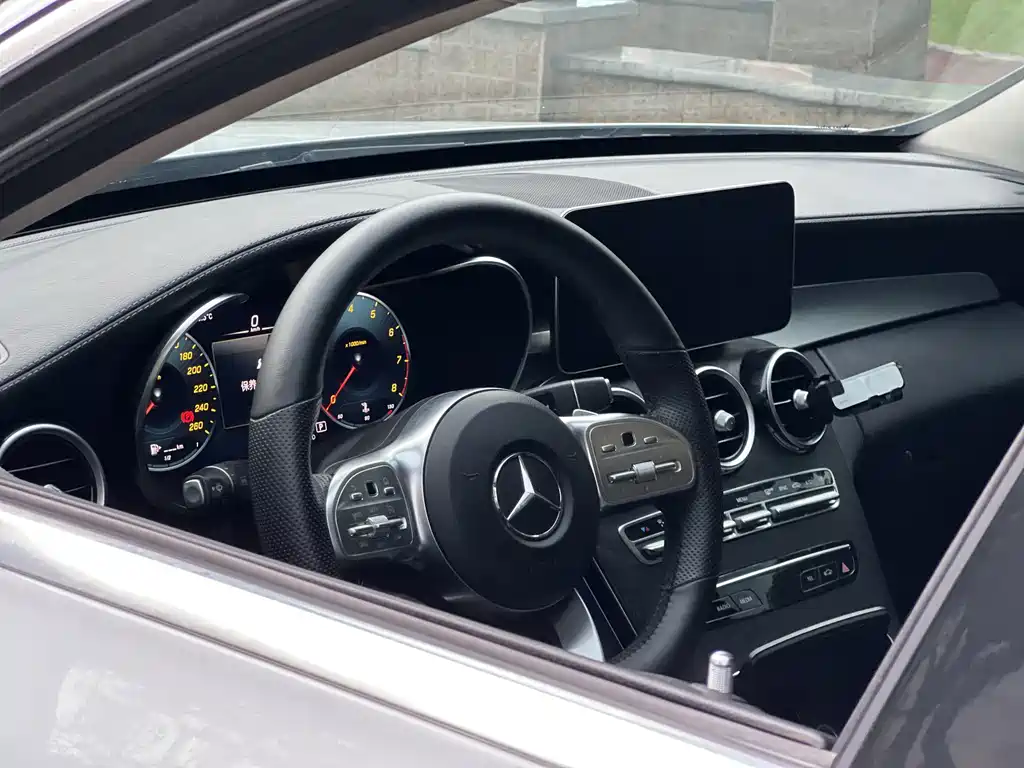 Mercedes-Benz C-Class — миниатюра 2