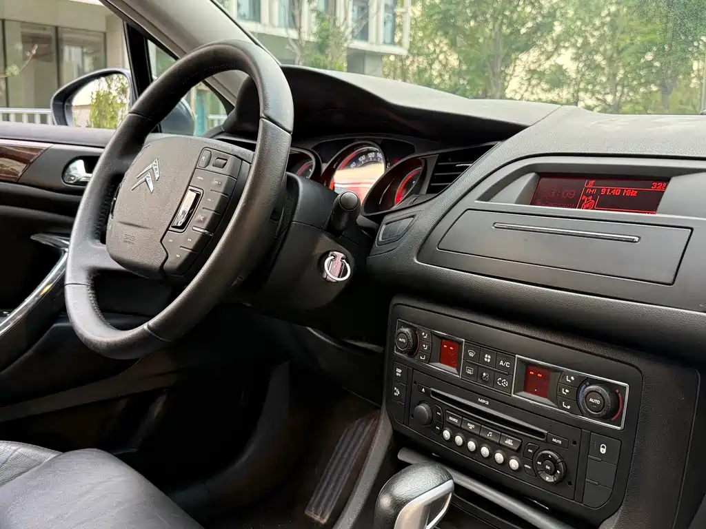 Citroen C5 — миниатюра 7
