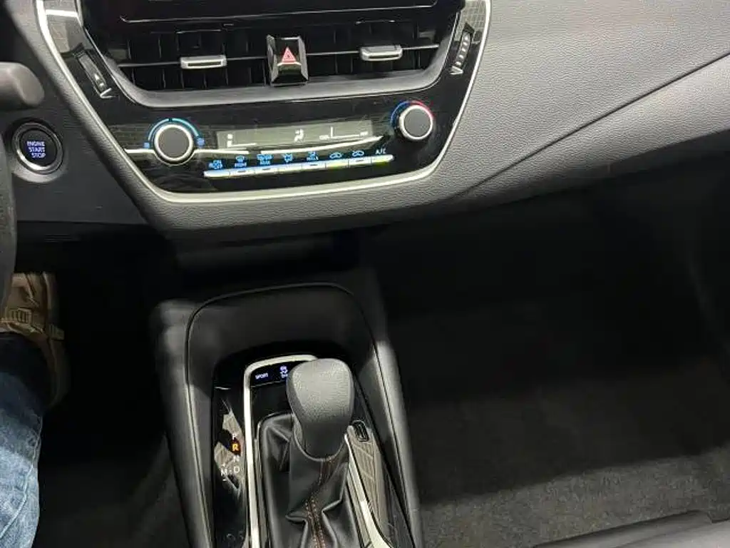 Toyota Corolla — миниатюра 12