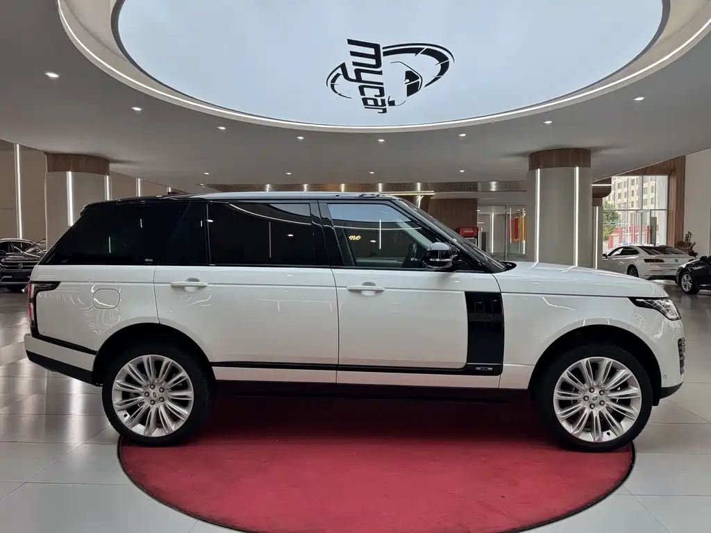 Land Rover Range Rover — миниатюра 4