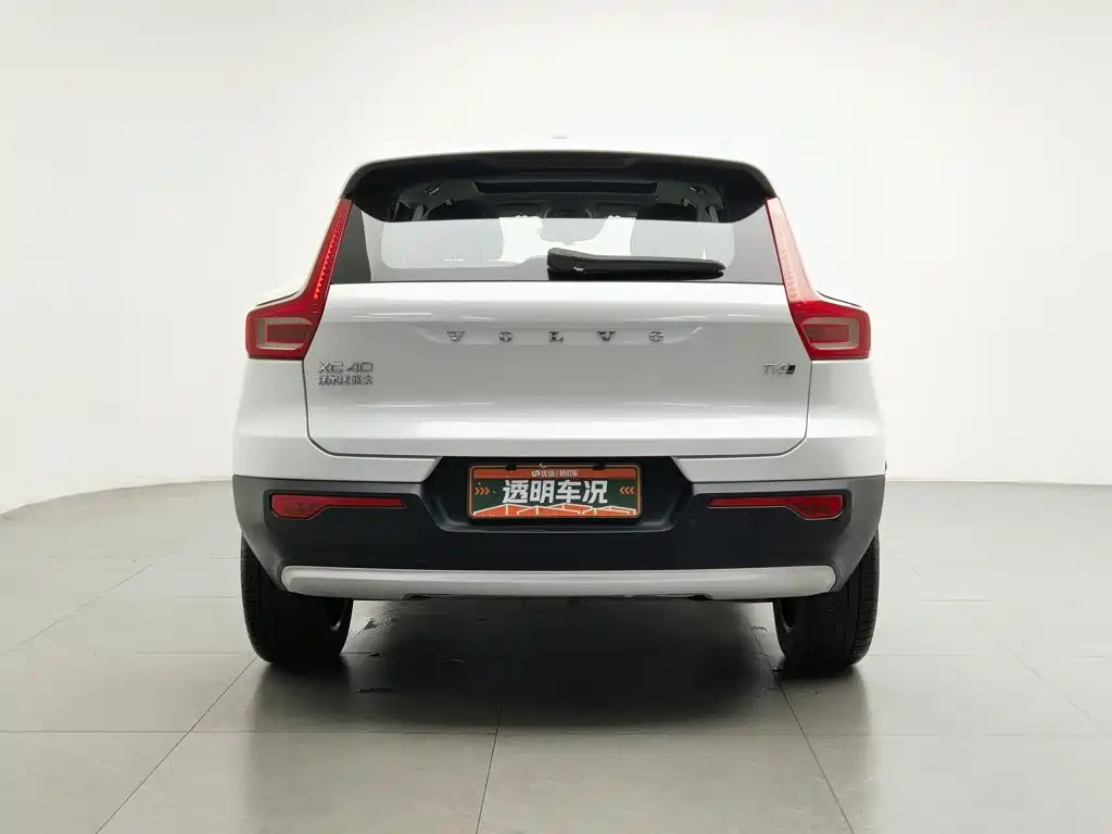 Volvo XC40 — миниатюра 4