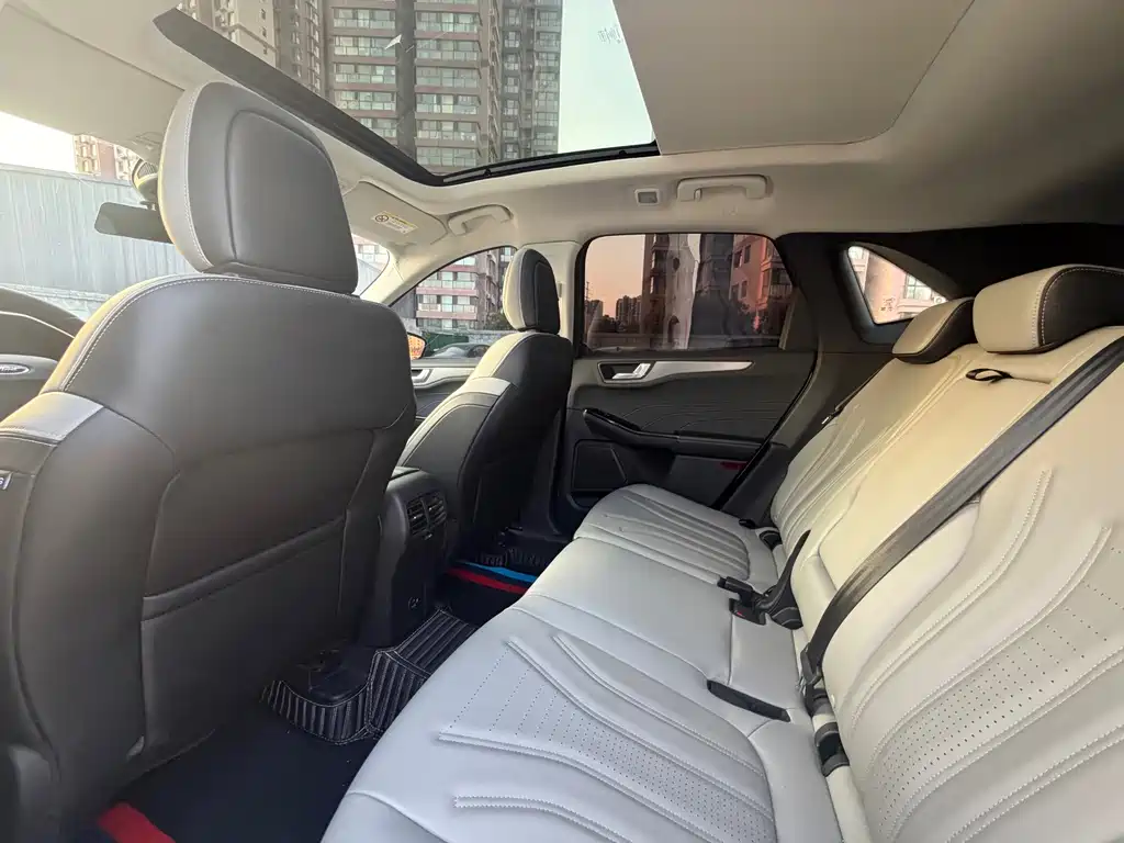 Ford Escape — миниатюра 8