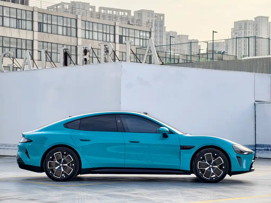 XIAOMI CAR XIAOMI SU7