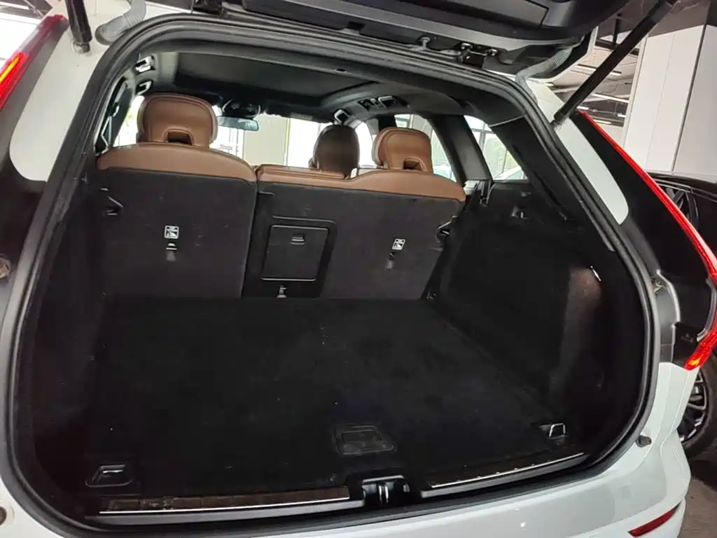 Volvo XC60 — миниатюра 15