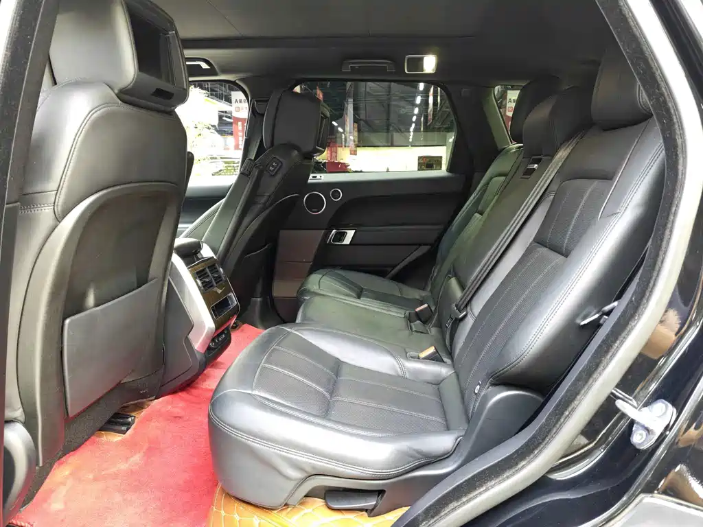 Land Rover Sport PHEV — миниатюра 12