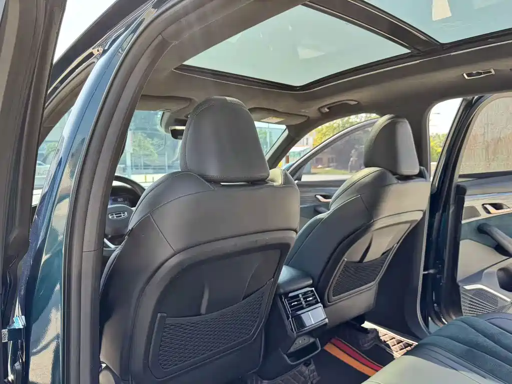 Geely Xingyue L — миниатюра 15