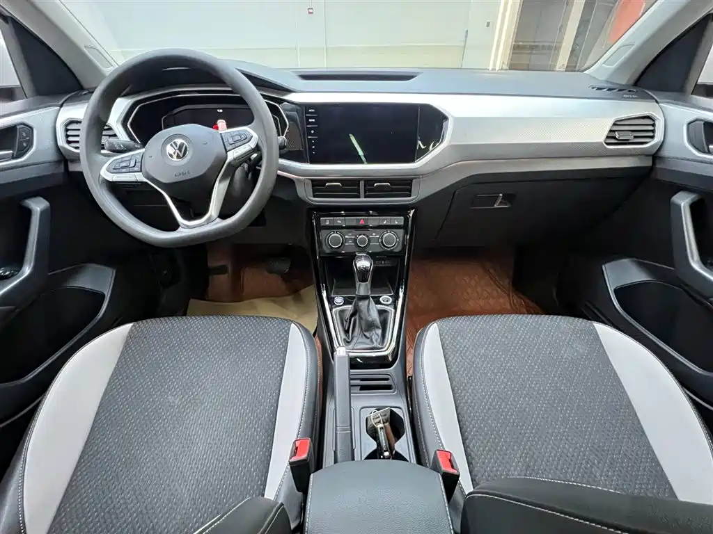 VOLKSWAGEN EXPLORING THE SHADOW