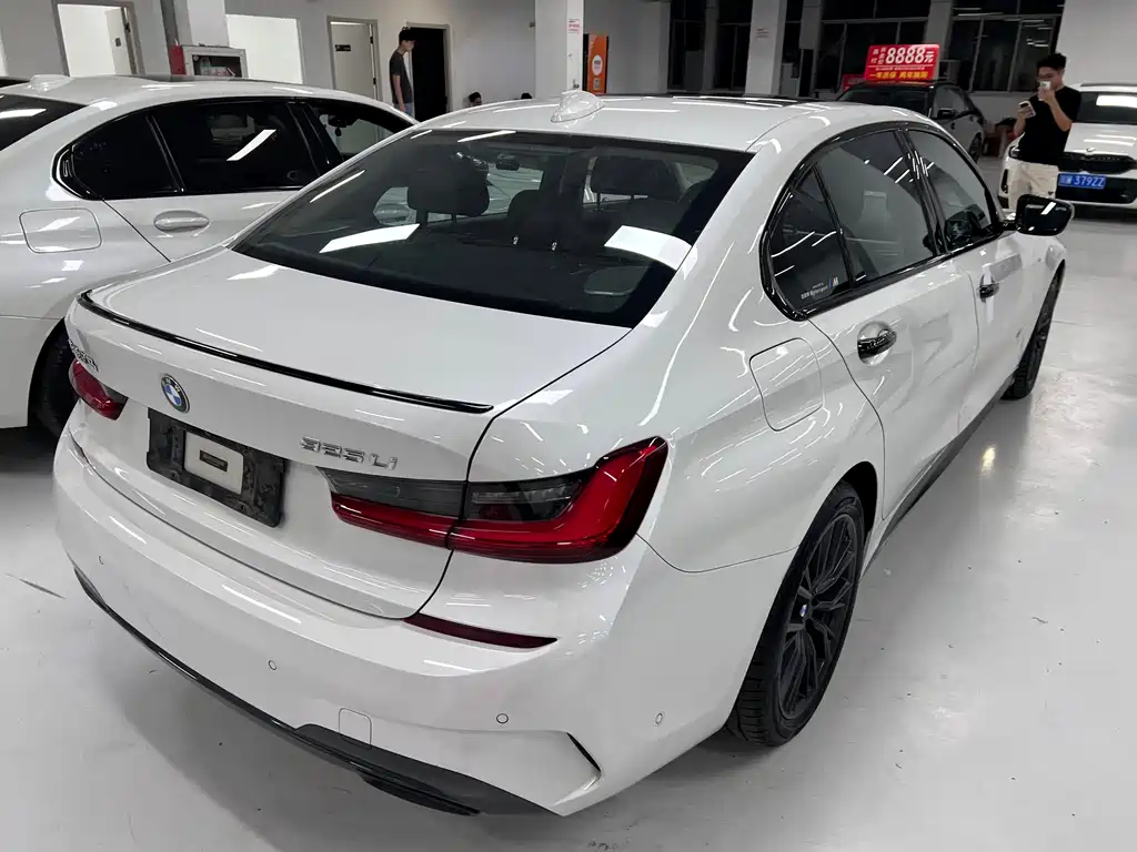 BMW 3 Series — миниатюра 5