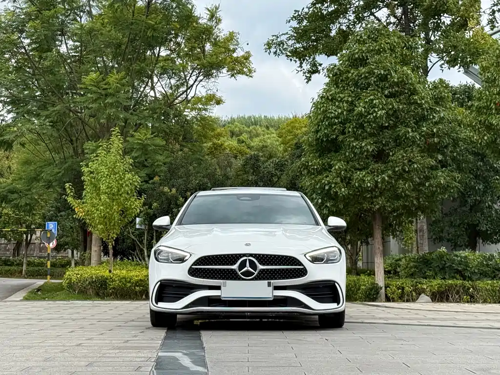 Mercedes-Benz C-Class — миниатюра 2