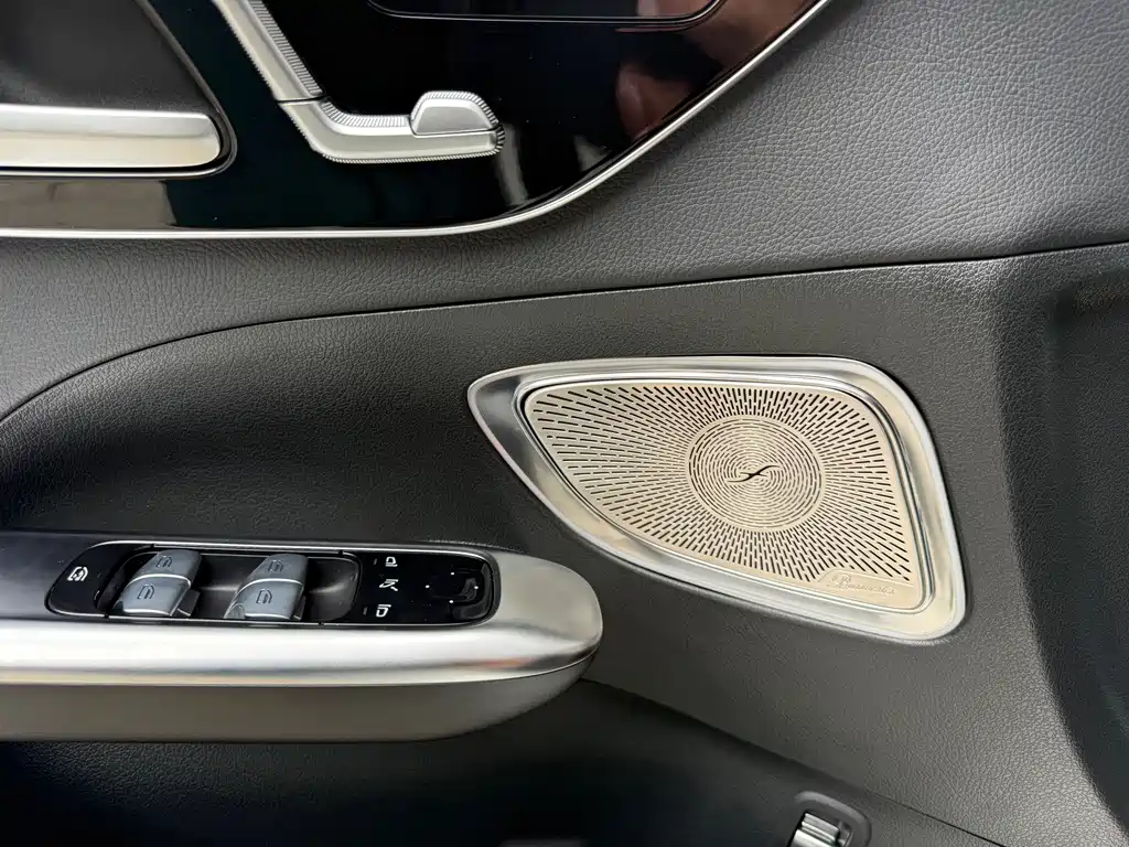 Mercedes-Benz C-Class — миниатюра 19