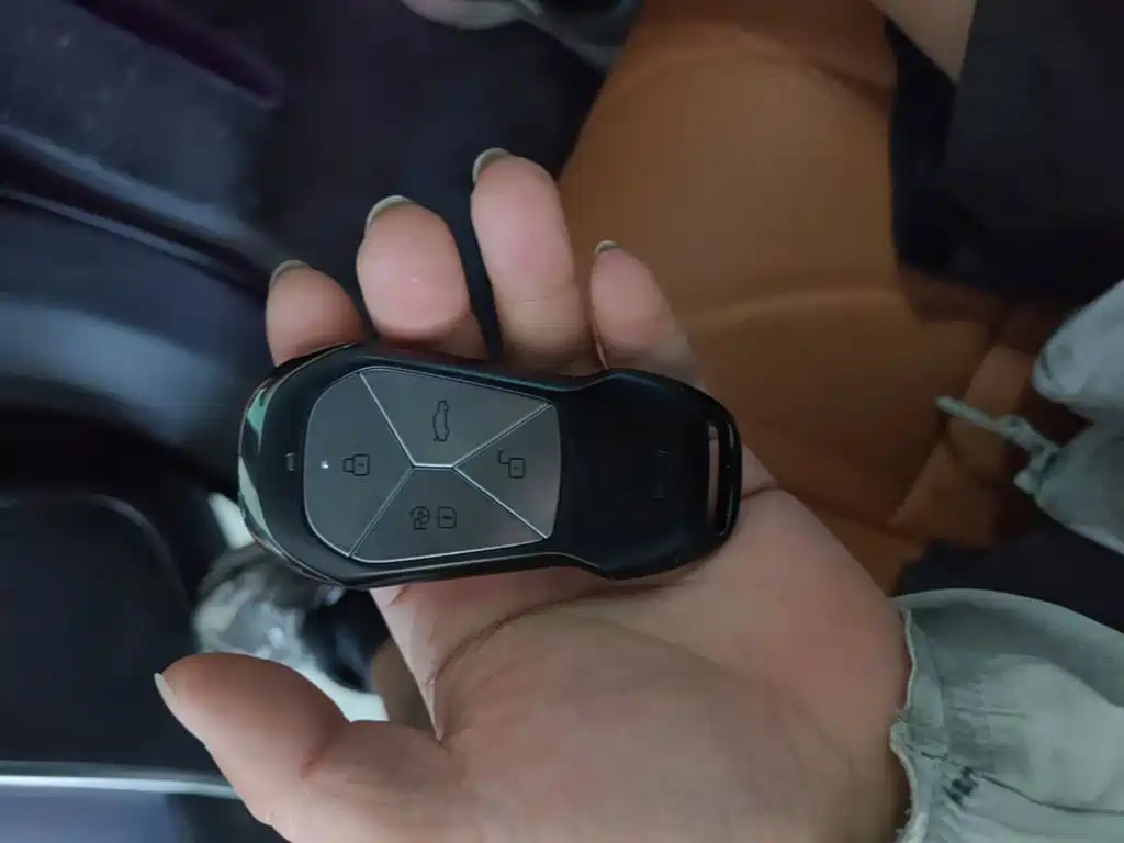 XPeng G9 — миниатюра 9