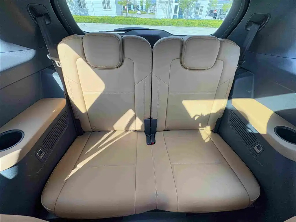 Li Auto Li ONE — миниатюра 17