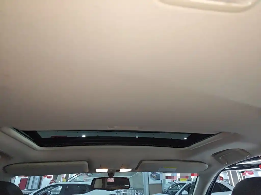 Mitsubishi Outlander — миниатюра 18