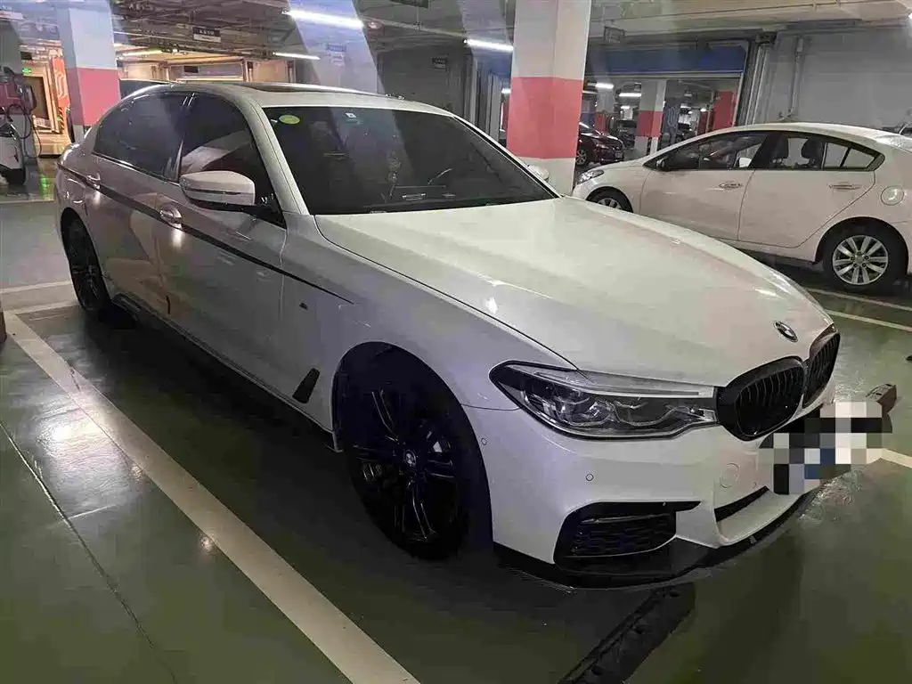 BMW 5 Series — миниатюра 2