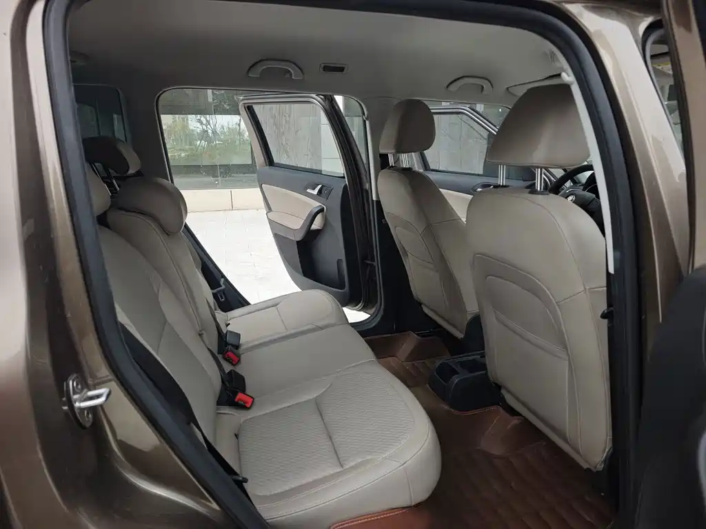 Skoda Yeti — миниатюра 8