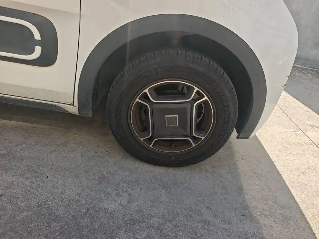 Baojun E300 — миниатюра 8