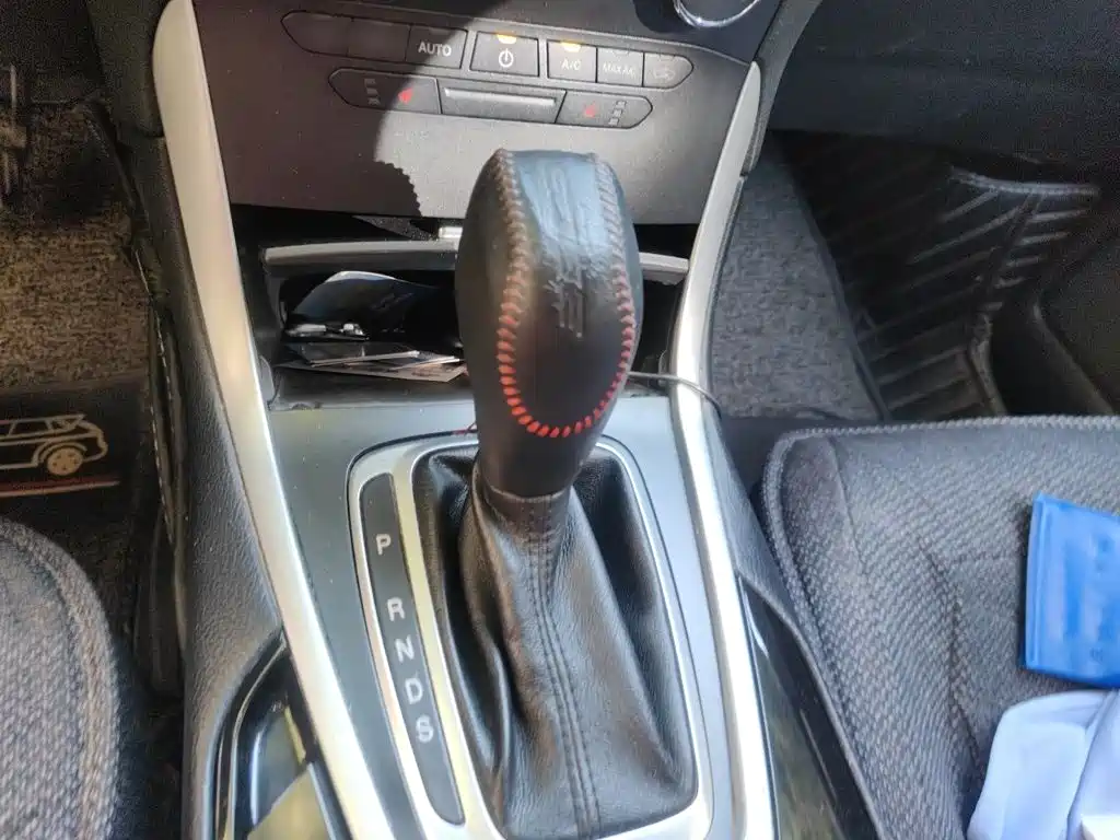 Ford Edge — миниатюра 7