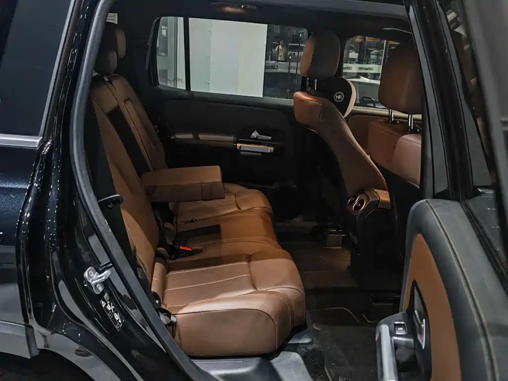 Mercedes-Benz GLB — миниатюра 7